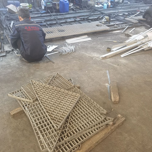 采購鋼格板必問的6個問題，少問一個都可能踩雷